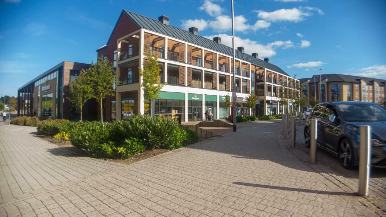 Central Townhouse With Parking Telford Exterior photo